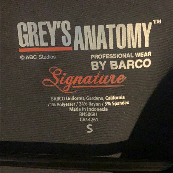 Scrub Set - Picture 2 of 4